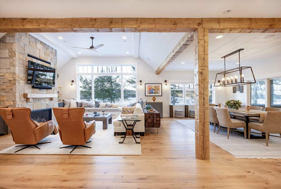 Stunning newly built Lake House with gym, 6 kayaks, screened porch - New London, New Hampshire