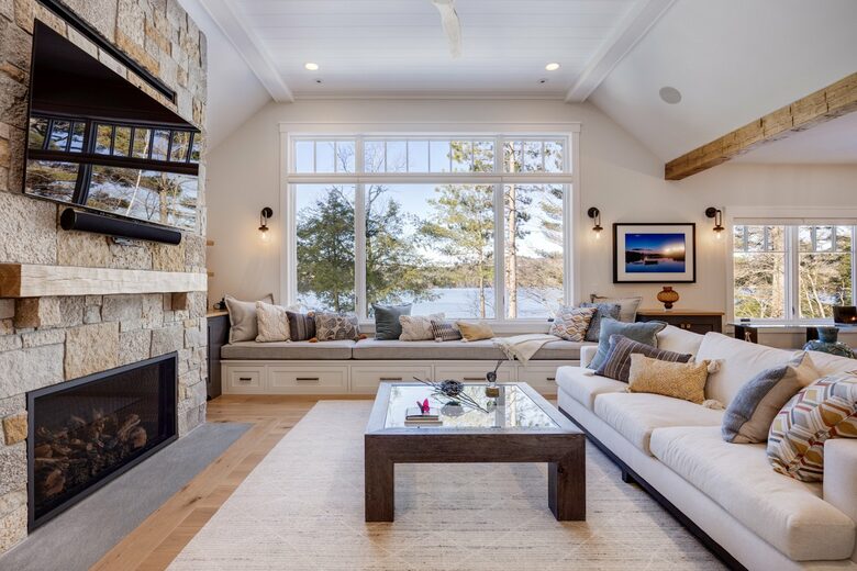 Stunning newly built Lake House with gym, 6 kayaks, screened porch - New London, New Hampshire