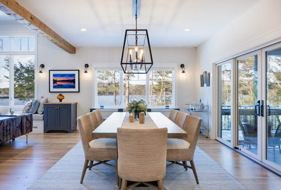 Stunning newly built Lake House with gym, 6 kayaks, screened porch - New London, New Hampshire