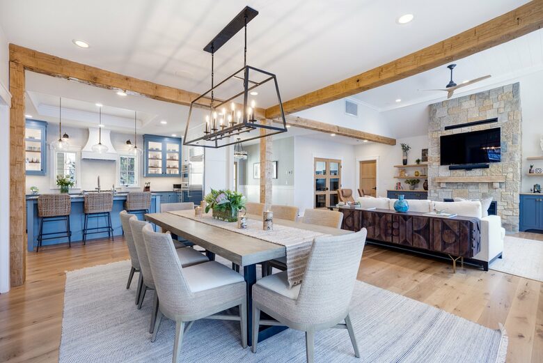 Stunning newly built Lake House with gym, 6 kayaks, screened porch - New London, New Hampshire