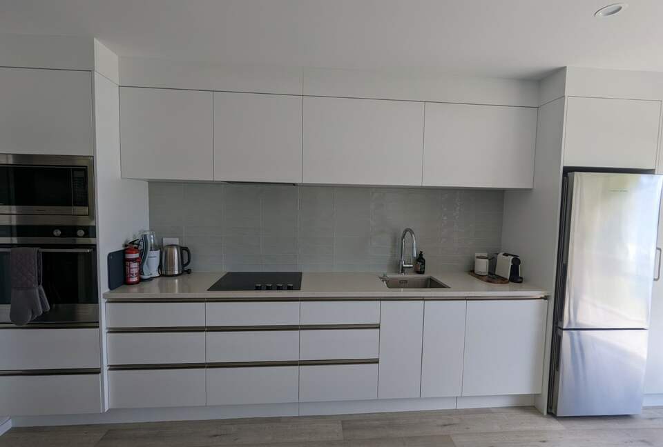 Front Beach Bliss - Ferry Landing, New Zealand