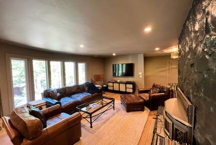 Restoration Vacation Home - Arnold, California