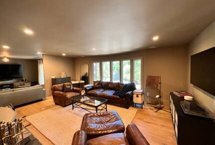 Restoration Vacation Home - Arnold, California