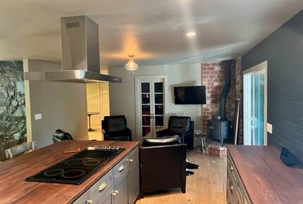 Restoration Vacation Home - Arnold, California