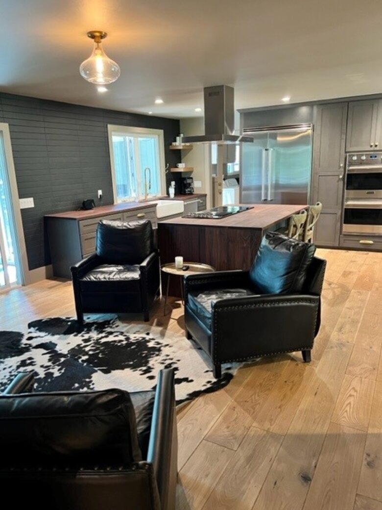 Restoration Vacation Home - Arnold, California