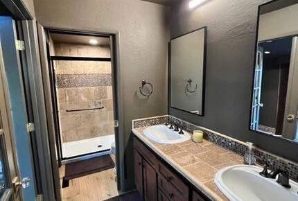 Restoration Vacation Home - Arnold, California