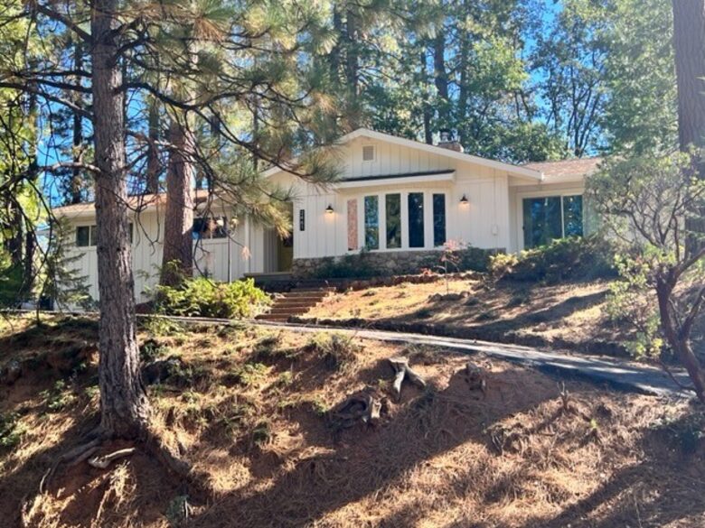 Restoration Vacation Home - Arnold, California