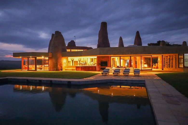 Sandcastle Luxury Villa (R) - Wesley, South Africa