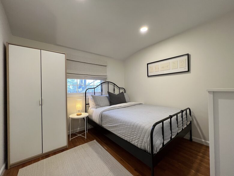 Cozy Retreat With Pool, Hot Tub, and Close to Beach - Wading River, New York