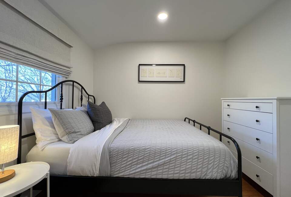 Cozy Retreat With Pool, Hot Tub, and Close to Beach - Wading River, New York