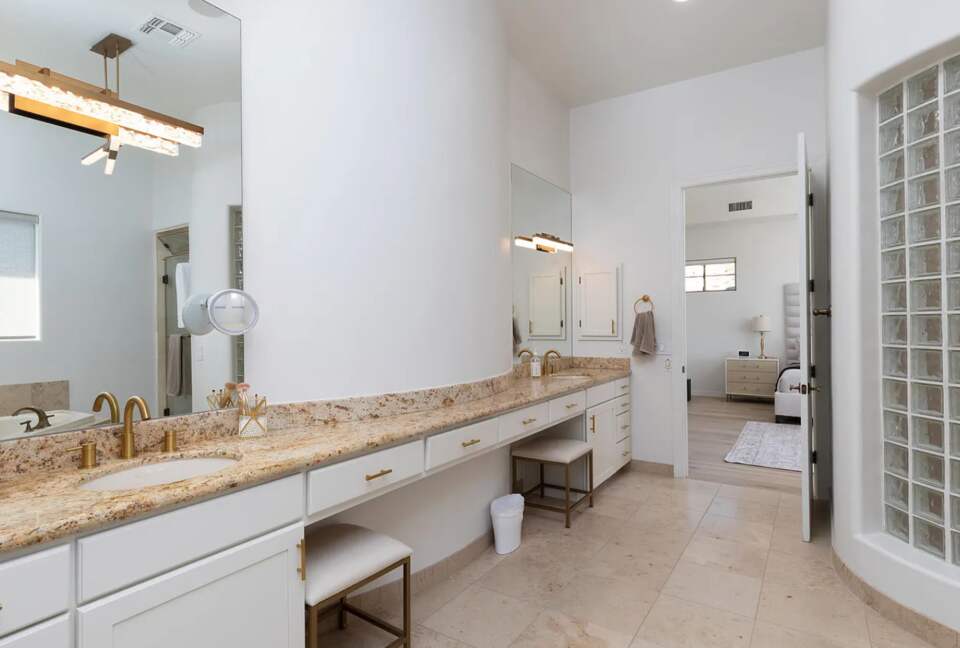 Stunning Scottsdale Getaway - Scottsdale, Arizona