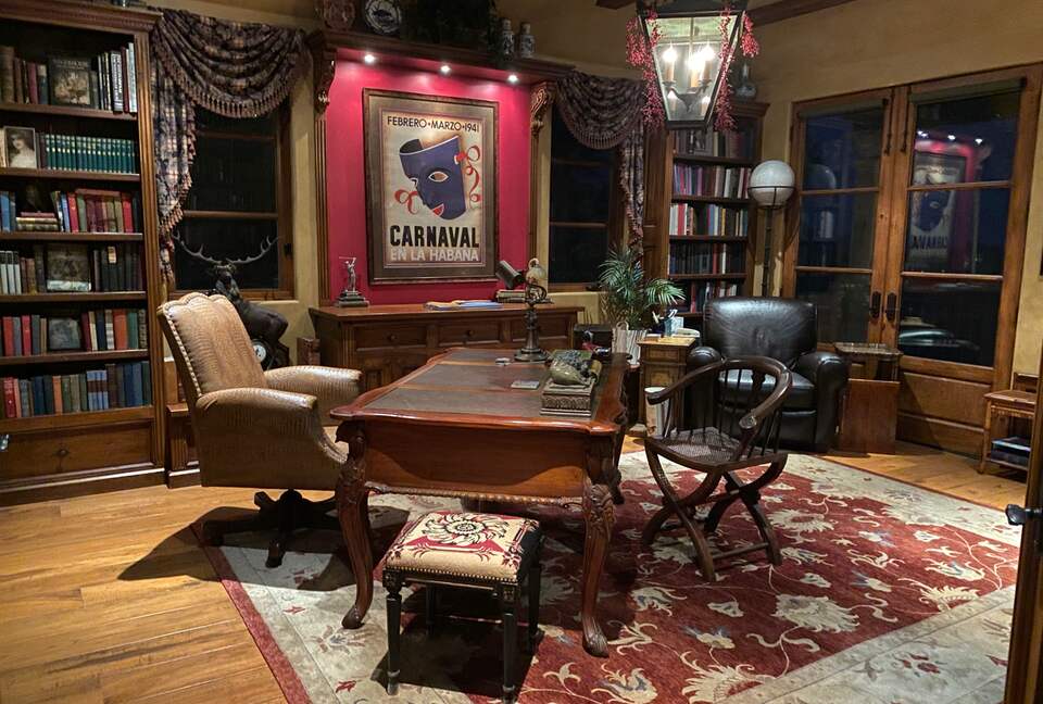 Library with Smart TV, Great Reads, Printers, Ocean View