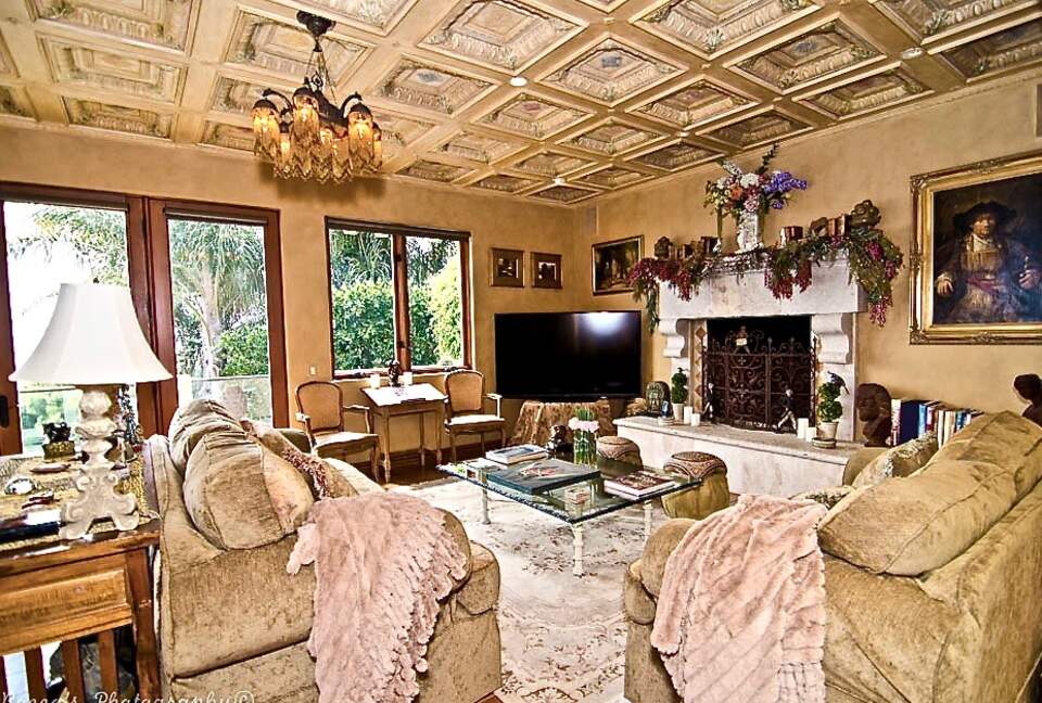 Great Room Coffered Handpainted Ceiling