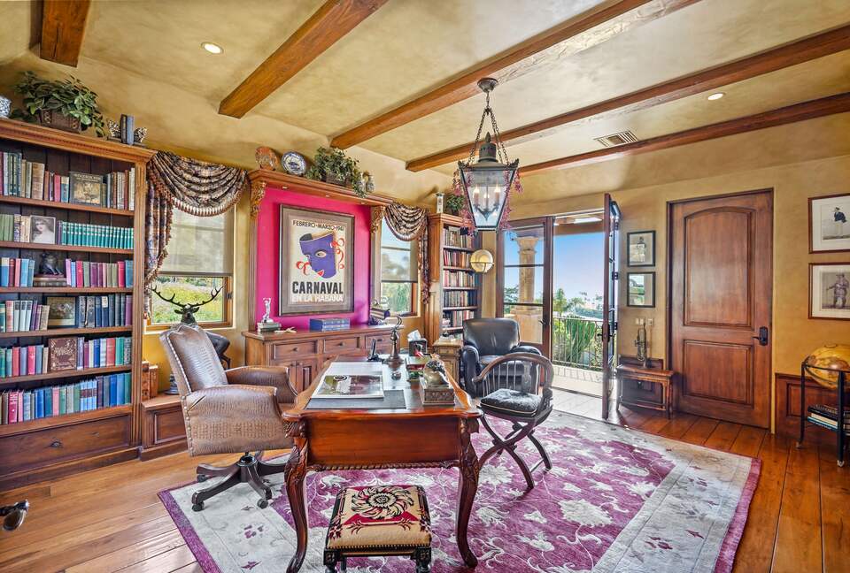 Spacious Library with deck and Ocean Views