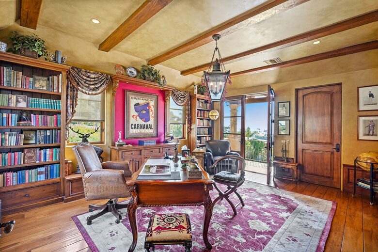 Spacious Library with deck and Ocean Views