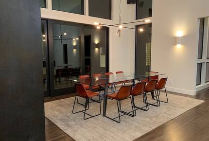 Green Acres of Hidden Hills | Modern Luxury in Wine Country - McMinnville, Oregon