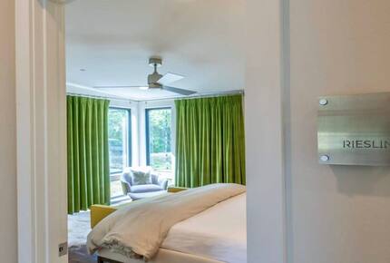 Green Acres of Hidden Hills | Modern Luxury in Wine Country - McMinnville, Oregon