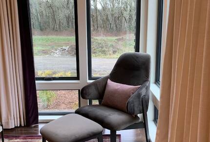 Green Acres of Hidden Hills | Modern Luxury in Wine Country - McMinnville, Oregon