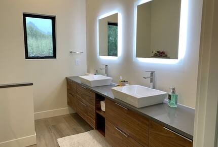 Green Acres of Hidden Hills | Modern Luxury in Wine Country - McMinnville, Oregon