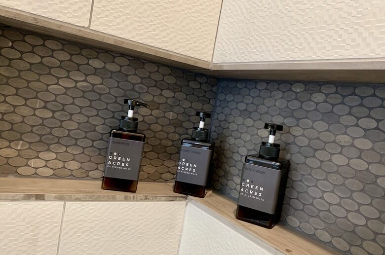 Green Acres of Hidden Hills | Modern Luxury in Wine Country - McMinnville, Oregon