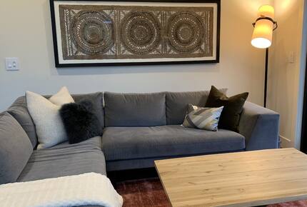 Green Acres of Hidden Hills | Modern Luxury in Wine Country - McMinnville, Oregon