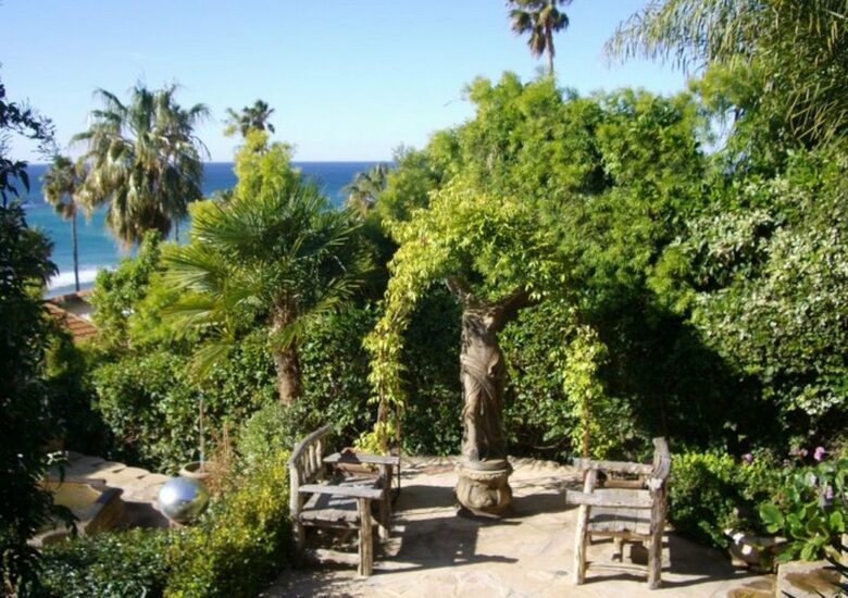 Statue of Nike from Loggia