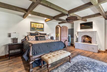 Private Lake Front Spanish Hacienda - Indio, California