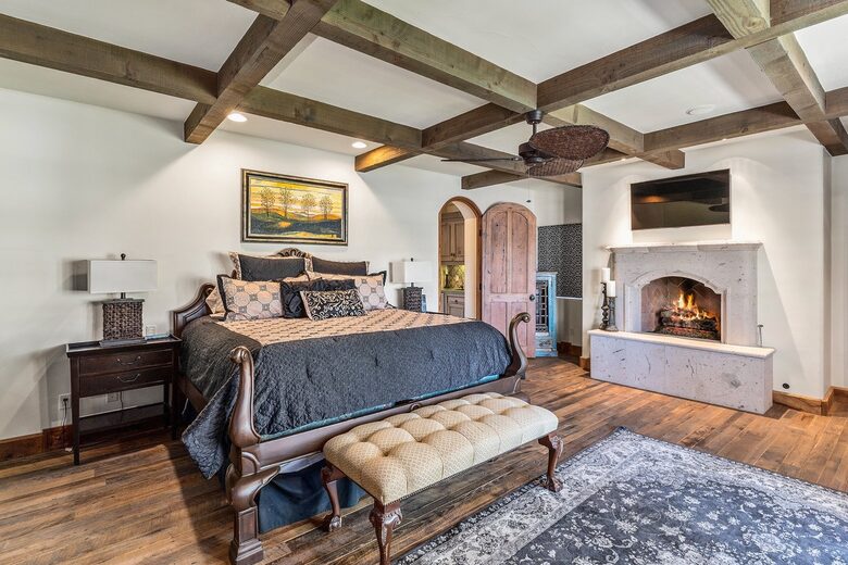 Private Lake Front Spanish Hacienda - Indio, California