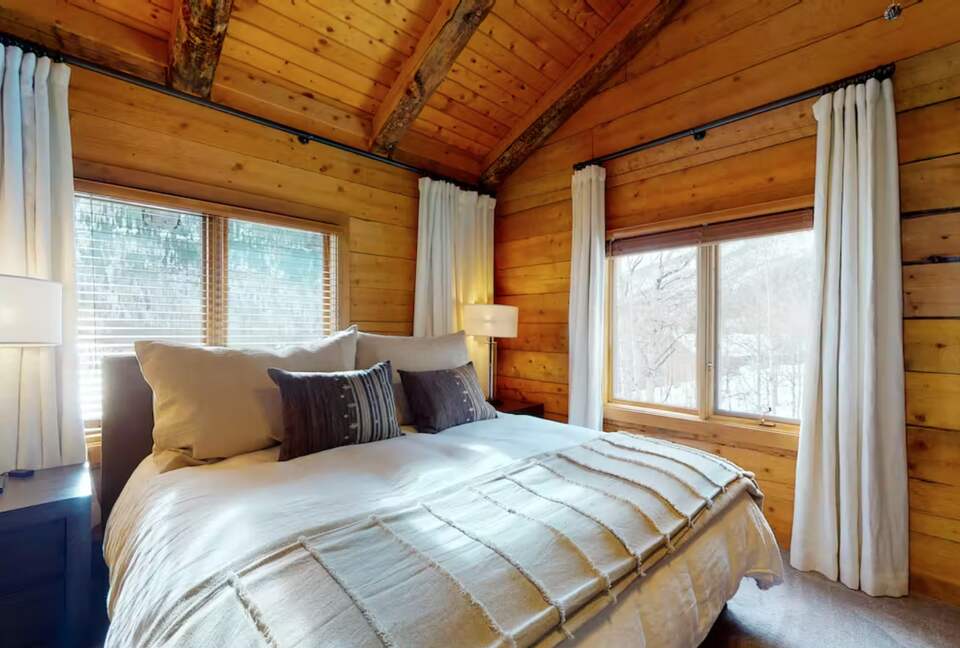East Vail Chic Cabin - Vail, Colorado