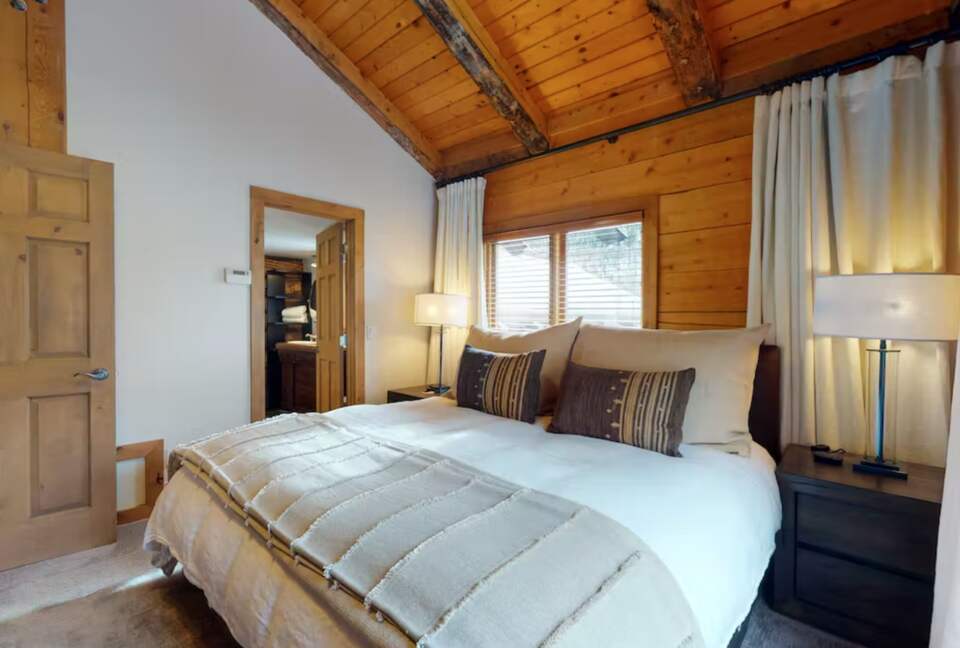 East Vail Chic Cabin - Vail, Colorado