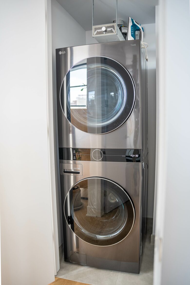 Penthouse by the Canal in Griffintown - Montreal, Canada