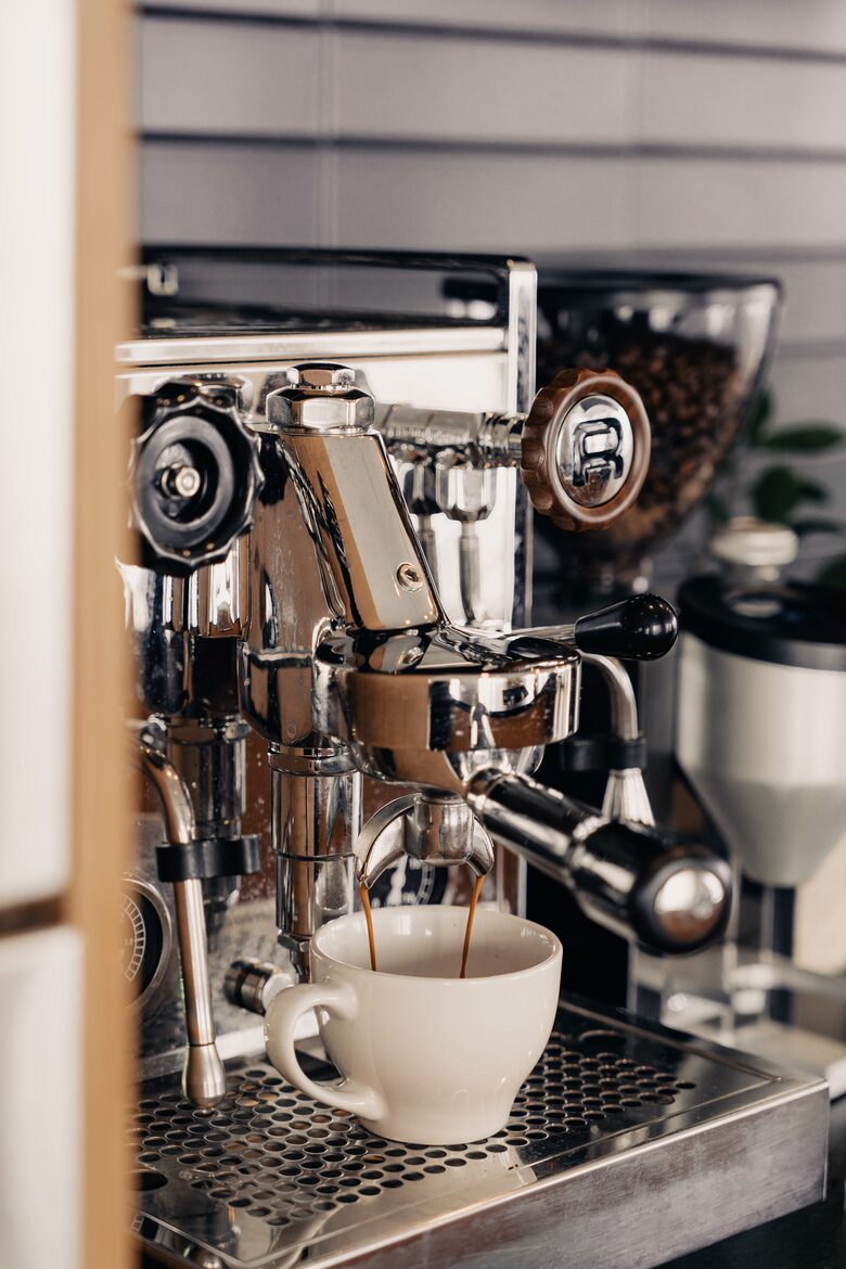 Penthouse by the Canal in Griffintown - Montreal, Canada