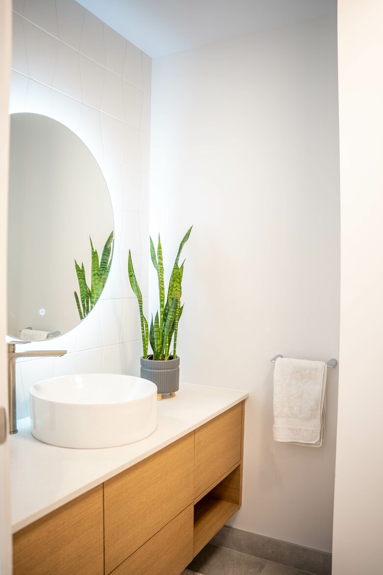 Penthouse by the Canal in Griffintown - Montreal, Canada