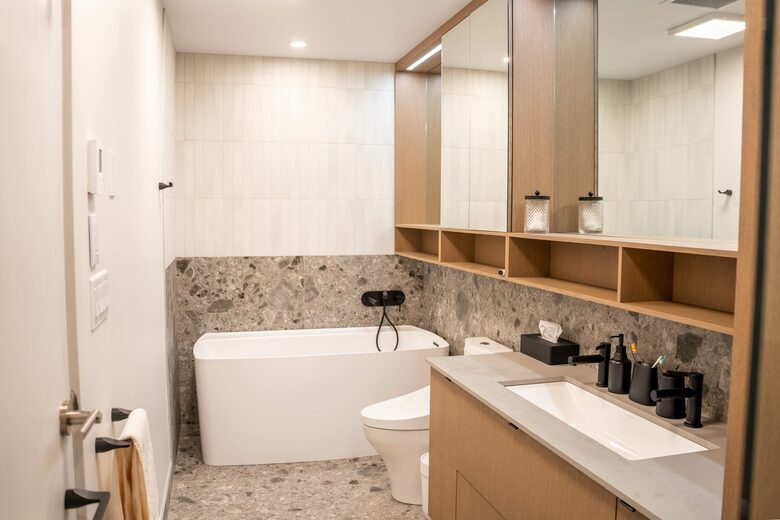 Penthouse by the Canal in Griffintown - Montreal, Canada