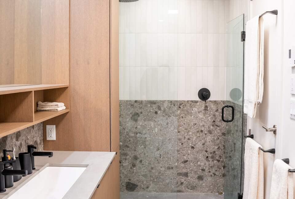 Penthouse by the Canal in Griffintown - Montreal, Canada