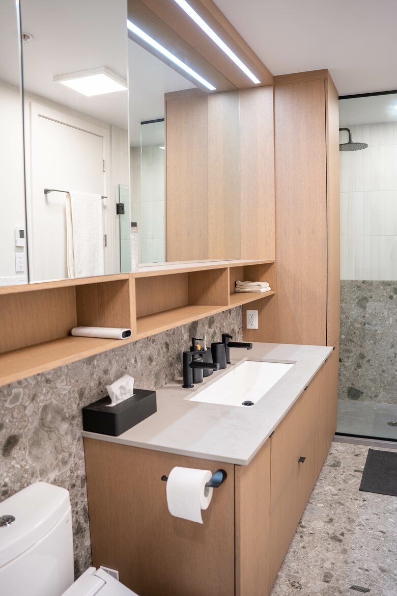 Penthouse by the Canal in Griffintown - Montreal, Canada