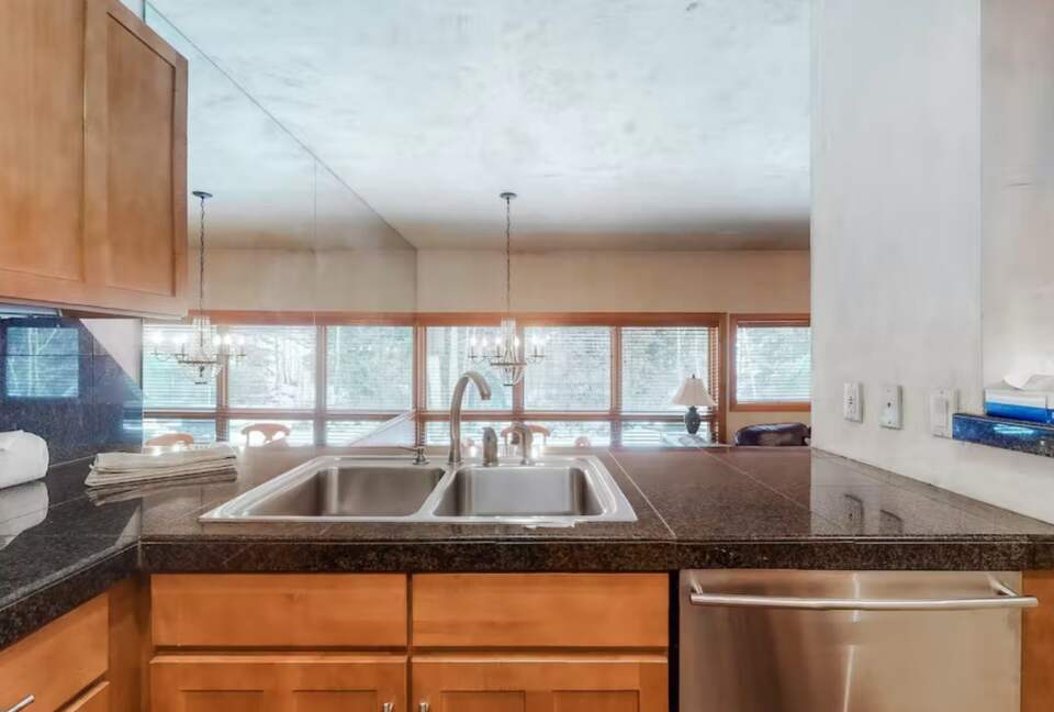 Vail Creekside Condo - Vail, Colorado