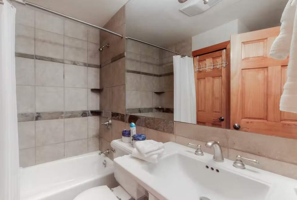 Vail Creekside Condo - Vail, Colorado