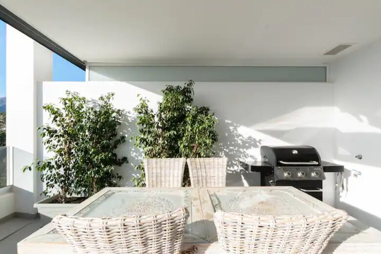 Beautiful, contemporary apartment overlooking Estepona - Estepona, Spain