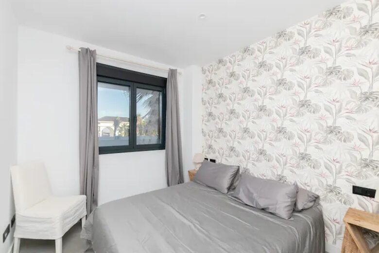 Beautiful, contemporary apartment overlooking Estepona - Estepona, Spain