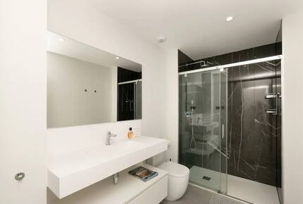 Beautiful, contemporary apartment overlooking Estepona - Estepona, Spain