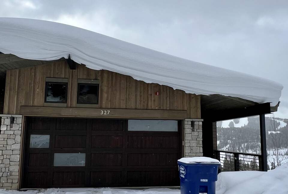 Two car heated garage with ping pong table!