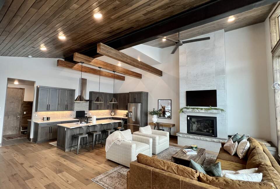 Family room / kitchen