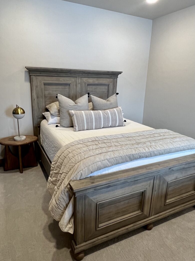 Basement bedroom #1 - Queen bed