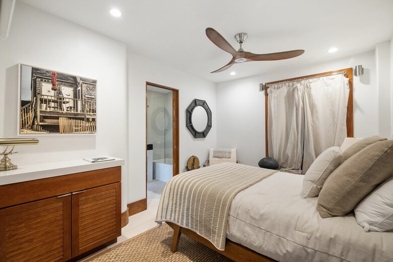 Historic Island Beach Cottage - Sullivan’s Island, South Carolina