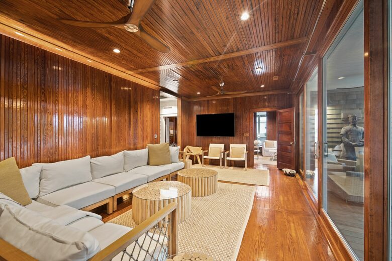 Historic Island Beach Cottage - Sullivan’s Island, South Carolina