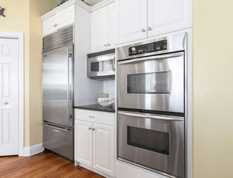 Colorful Oceanfront Escape - Emerald Isle, North Carolina