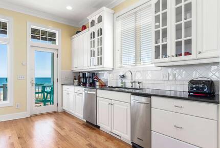 Colorful Oceanfront Escape - Emerald Isle, North Carolina