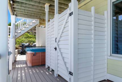 Colorful Oceanfront Escape - Emerald Isle, North Carolina
