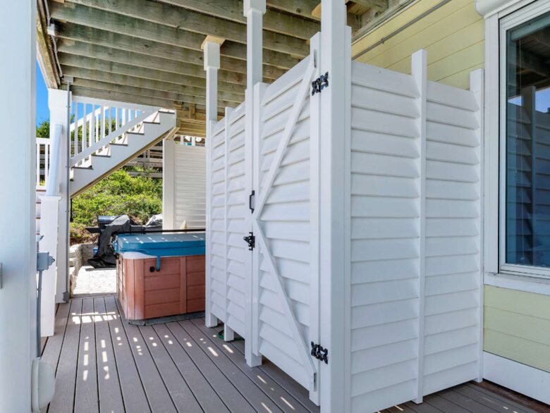 Colorful Oceanfront Escape - Emerald Isle, North Carolina